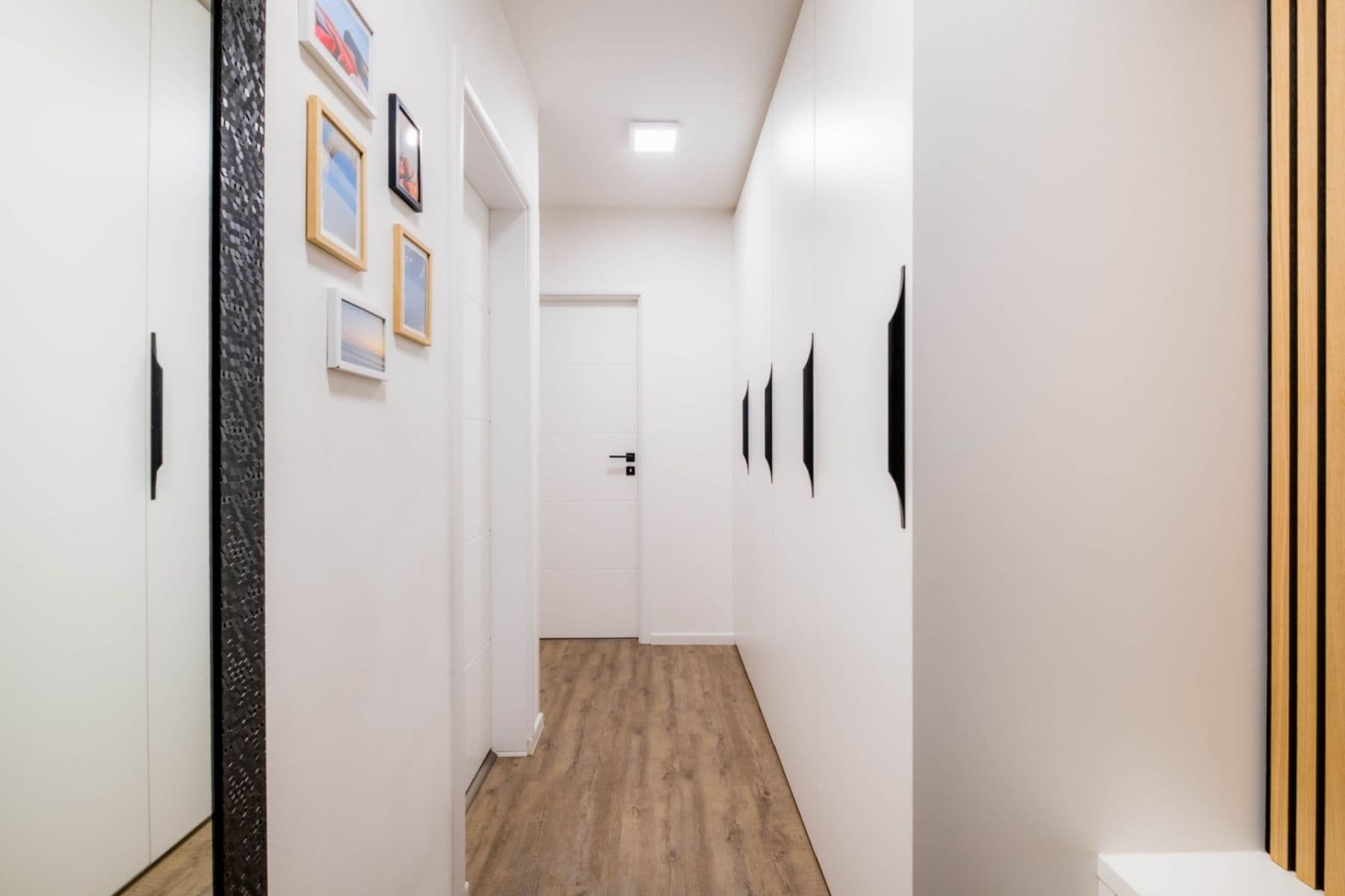 Prodej bytu 2+kk 44 m², Veronské náměstí, Praha, Praha Prodej bytu 2+kk 44 m², Veronské náměstí, Praha, Praha