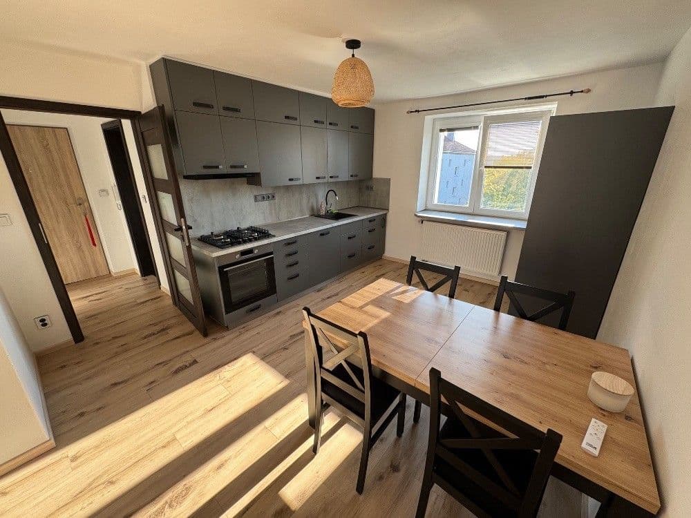 Pronájem bytu 2+1 50 m², Zahradní, Plzeň, Plzeňský kraj Pronájem bytu 2+1 50 m², Zahradní, Plzeň, Plzeňský kraj