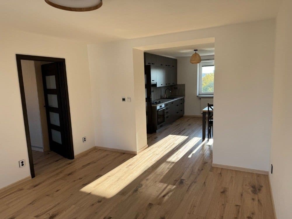 Pronájem bytu 2+1 50 m², Zahradní, Plzeň, Plzeňský kraj Pronájem bytu 2+1 50 m², Zahradní, Plzeň, Plzeňský kraj