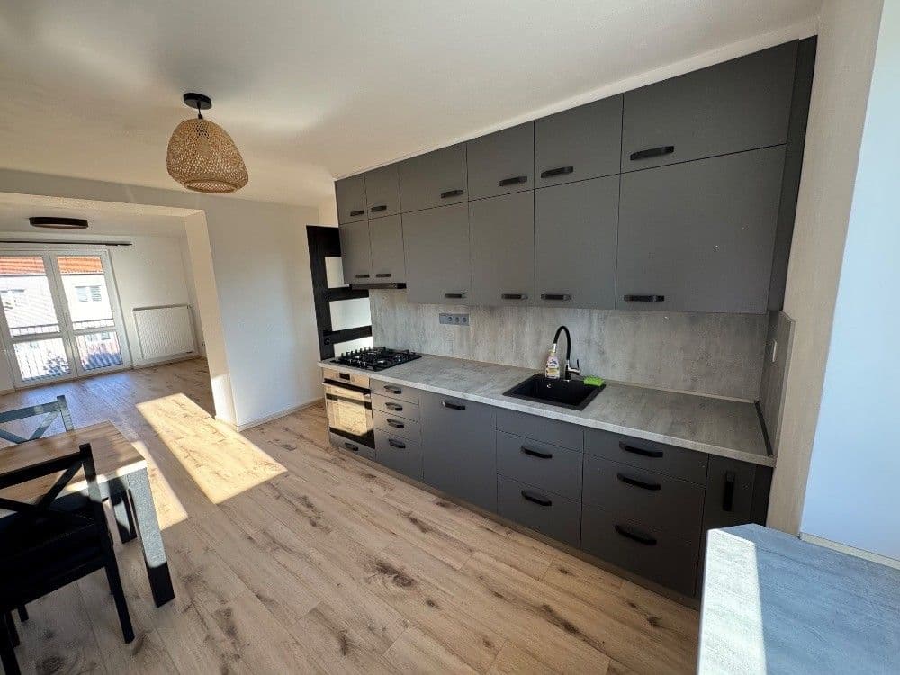 Pronájem bytu 2+1 50 m², Zahradní, Plzeň, Plzeňský kraj Pronájem bytu 2+1 50 m², Zahradní, Plzeň, Plzeňský kraj