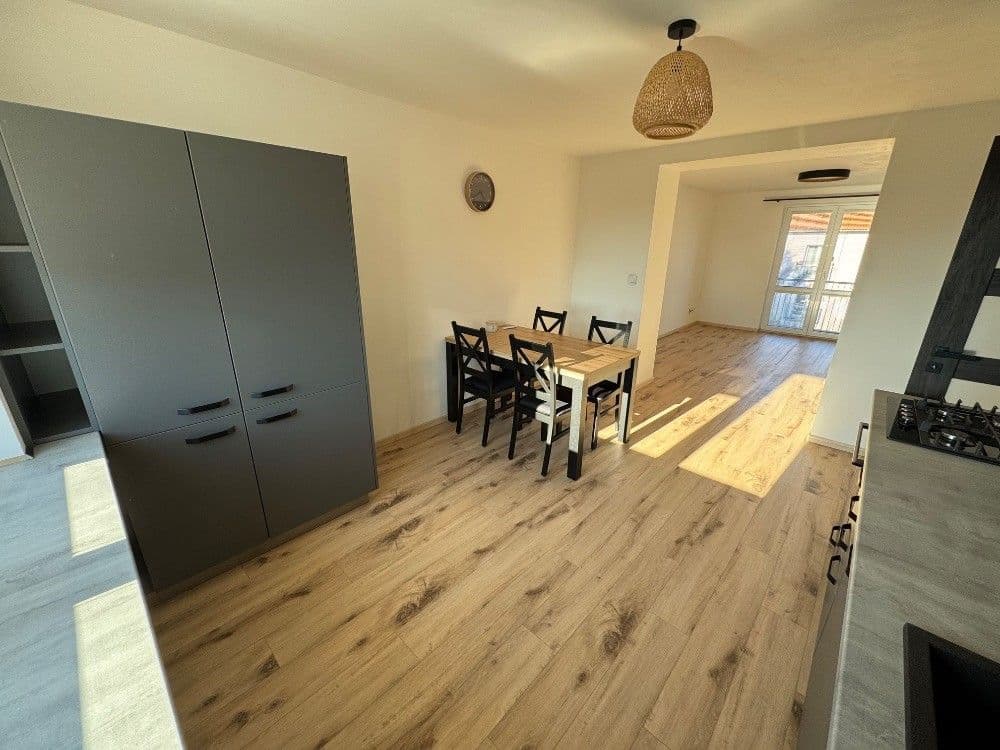 Pronájem bytu 2+1 50 m², Zahradní, Plzeň, Plzeňský kraj Pronájem bytu 2+1 50 m², Zahradní, Plzeň, Plzeňský kraj