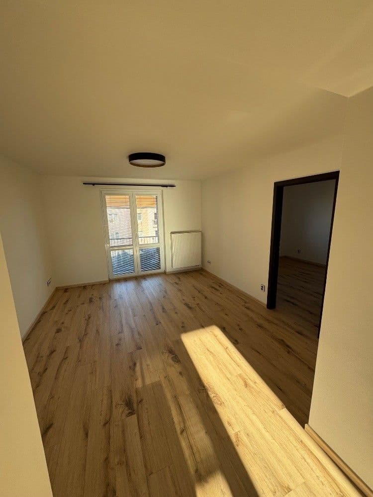 Pronájem bytu 2+1 50 m², Zahradní, Plzeň, Plzeňský kraj Pronájem bytu 2+1 50 m², Zahradní, Plzeň, Plzeňský kraj