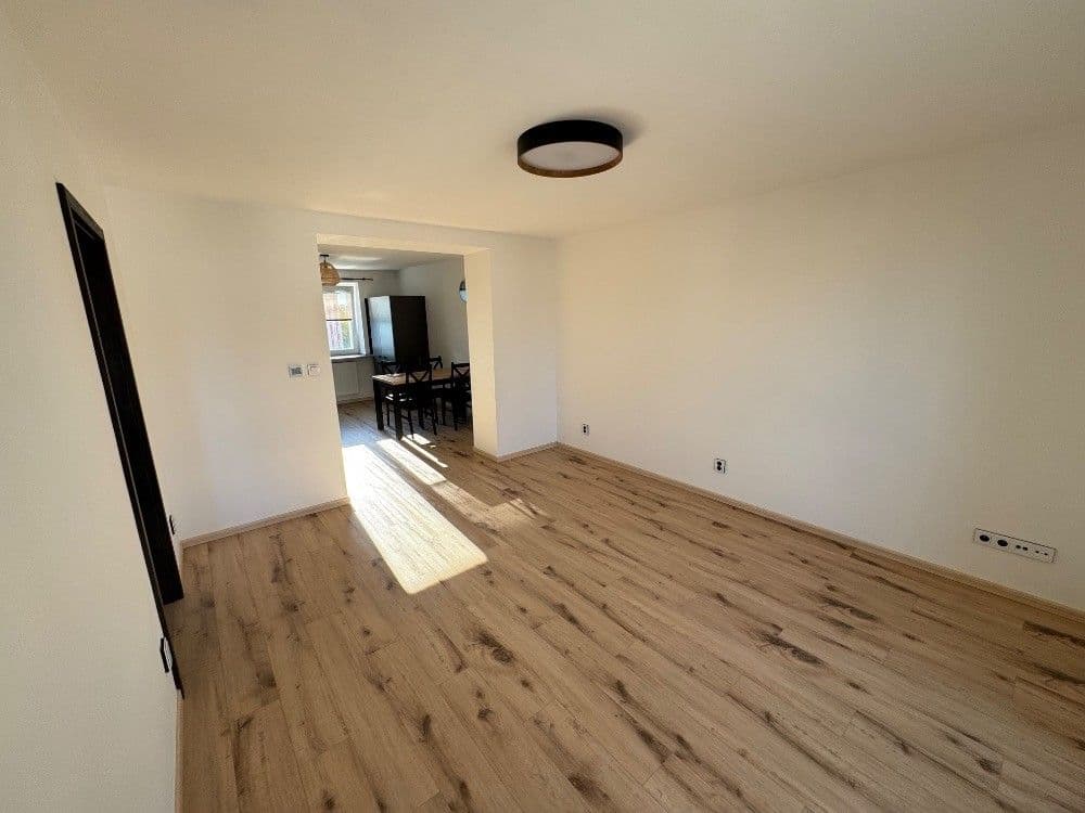 Pronájem bytu 2+1 50 m², Zahradní, Plzeň, Plzeňský kraj Pronájem bytu 2+1 50 m², Zahradní, Plzeň, Plzeňský kraj