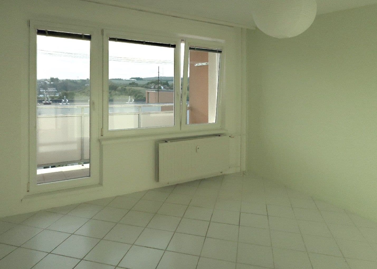 Pronájem bytu 3+1 68 m², Okružní, Zlín, Zlínský kraj Pronájem bytu 3+1 68 m², Okružní, Zlín, Zlínský kraj