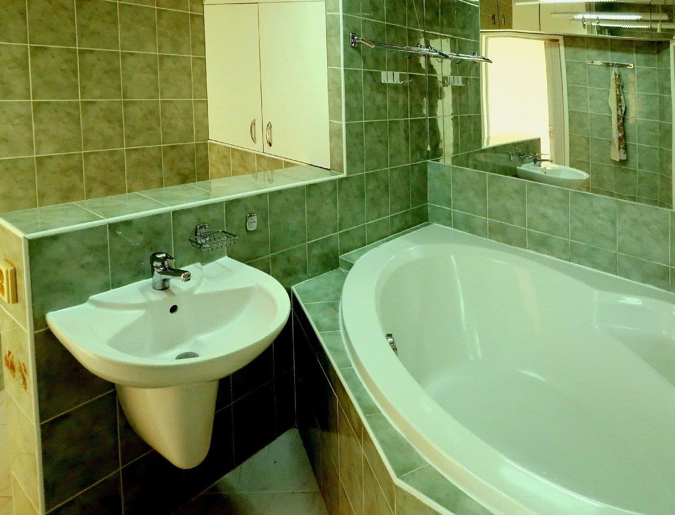 Pronájem bytu 3+1 68 m², Okružní, Zlín, Zlínský kraj Pronájem bytu 3+1 68 m², Okružní, Zlín, Zlínský kraj
