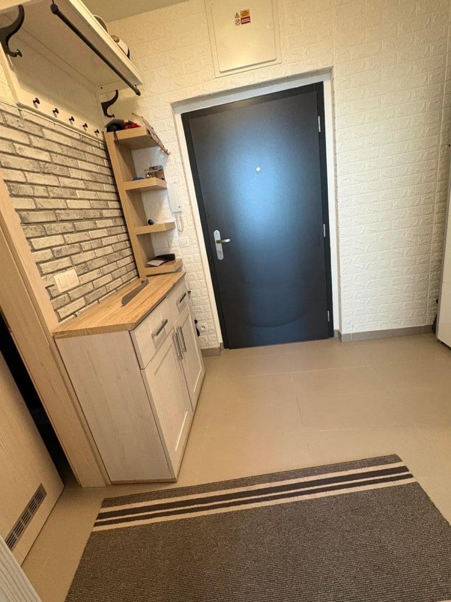 Prodej bytu 1+kk 43 m², Škrábkových, Praha, Praha Prodej bytu 1+kk 43 m², Škrábkových, Praha, Praha