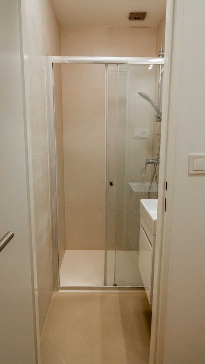 Pronájem bytu 1+kk 31 m², V Podluží, Praha, Praha Pronájem bytu 1+kk 31 m², V Podluží, Praha, Praha