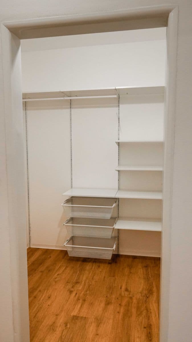 Pronájem bytu 1+kk 31 m², V Podluží, Praha, Praha Pronájem bytu 1+kk 31 m², V Podluží, Praha, Praha
