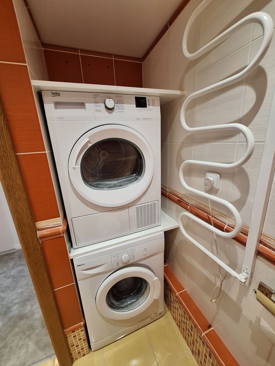 Pronájem bytu 2+1 55 m², Pomořanská, Praha, Praha Pronájem bytu 2+1 55 m², Pomořanská, Praha, Praha