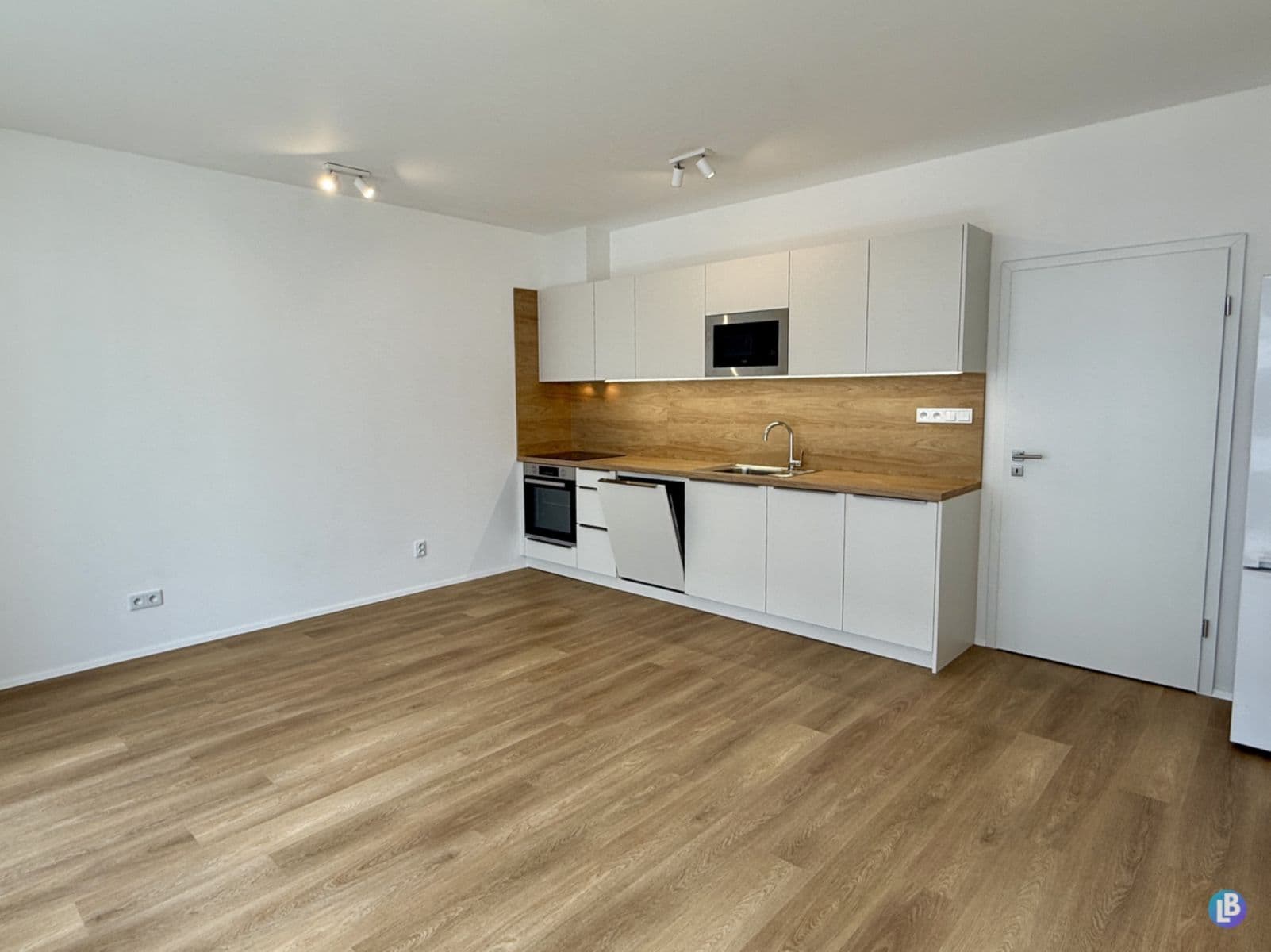 Pronájem bytu 1+kk 35 m², Železná, Plzeň, Plzeňský kraj Pronájem bytu 1+kk 35 m², Železná, Plzeň, Plzeňský kraj