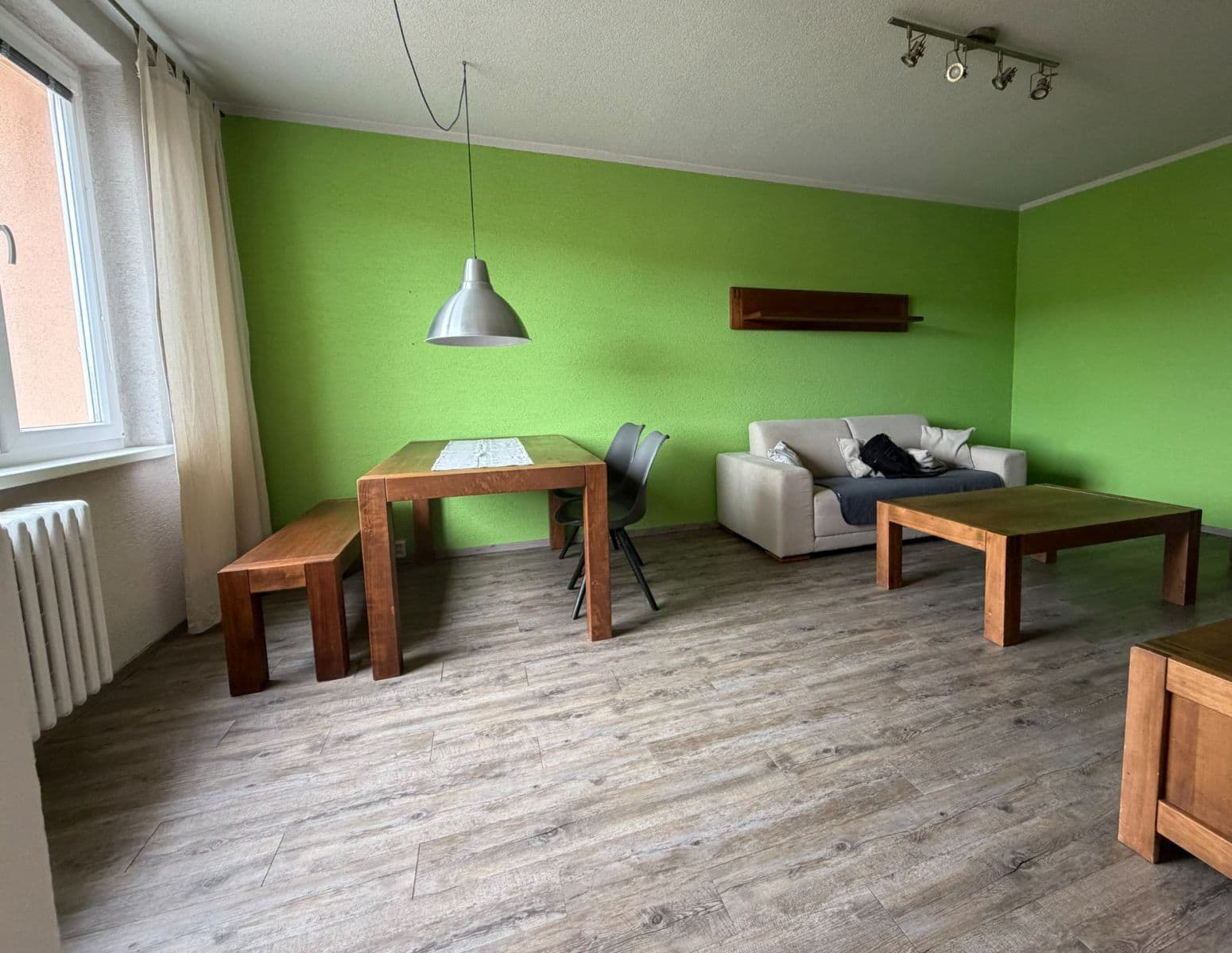 Pronájem bytu 3+kk 86 m², Kaštanová, Rosice, Jihomoravský kraj Pronájem bytu 3+kk 86 m², Kaštanová, Rosice, Jihomoravský kraj