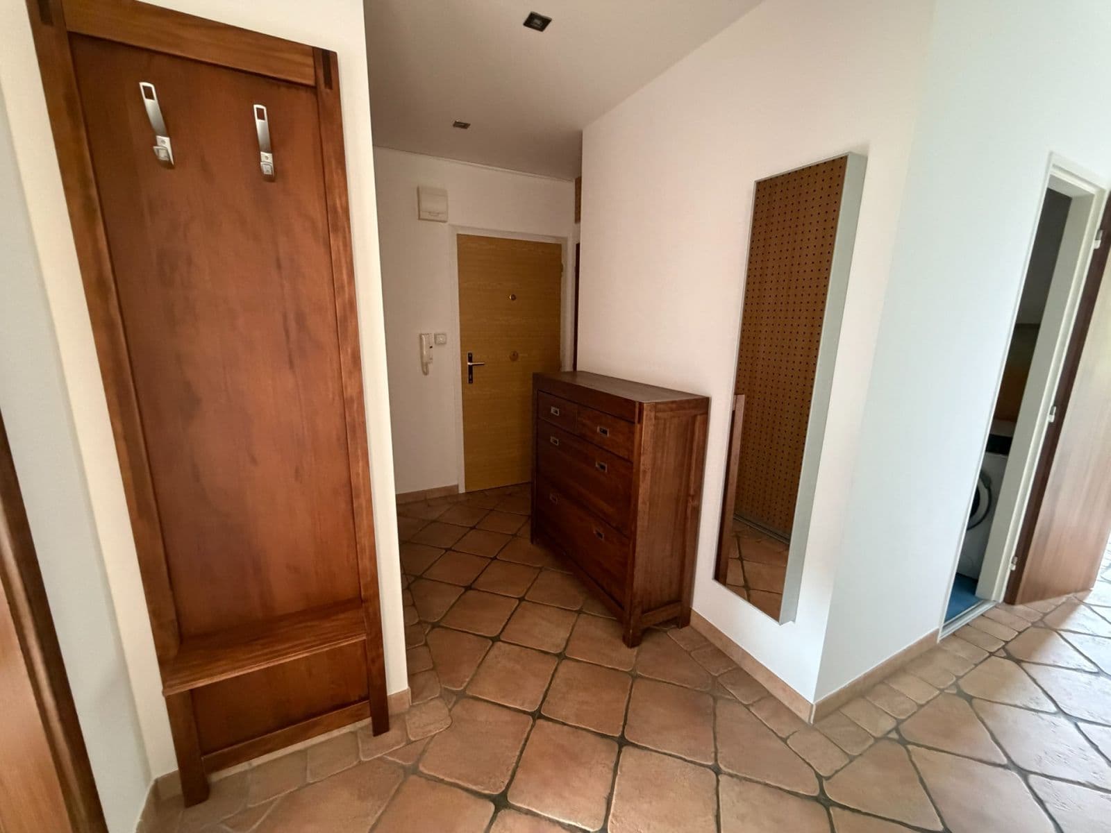 Pronájem bytu 3+kk 86 m², Kaštanová, Rosice, Jihomoravský kraj Pronájem bytu 3+kk 86 m², Kaštanová, Rosice, Jihomoravský kraj