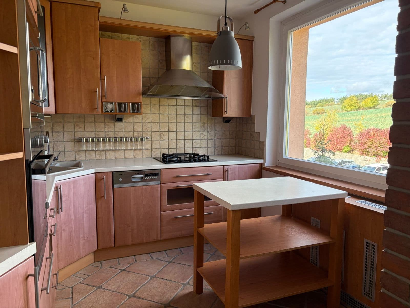 Pronájem bytu 3+kk 86 m², Kaštanová, Rosice, Jihomoravský kraj Pronájem bytu 3+kk 86 m², Kaštanová, Rosice, Jihomoravský kraj