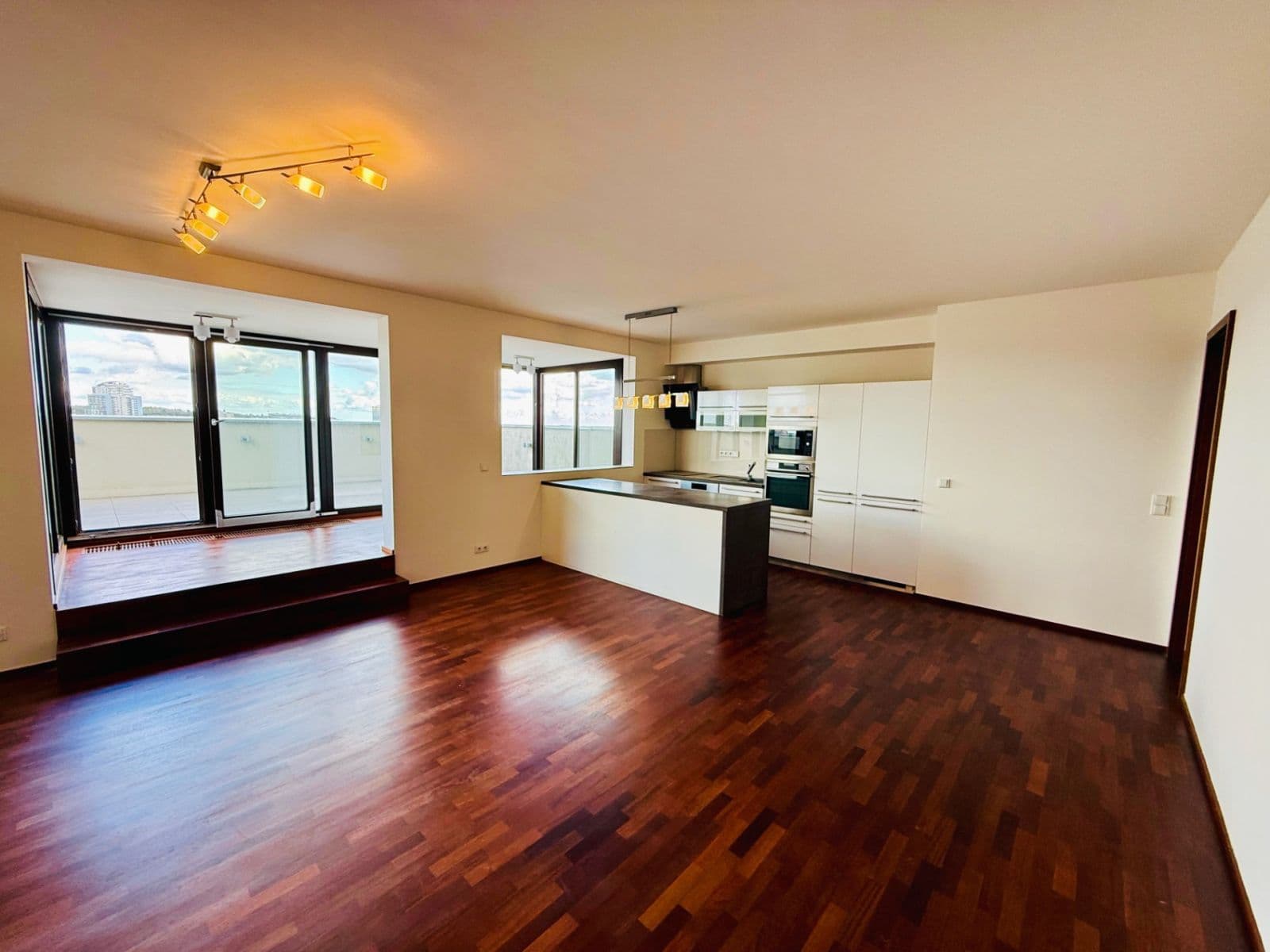 Prodej bytu 4+kk 120 m², Jeremiášova, Praha, Praha Prodej bytu 4+kk 120 m², Jeremiášova, Praha, Praha