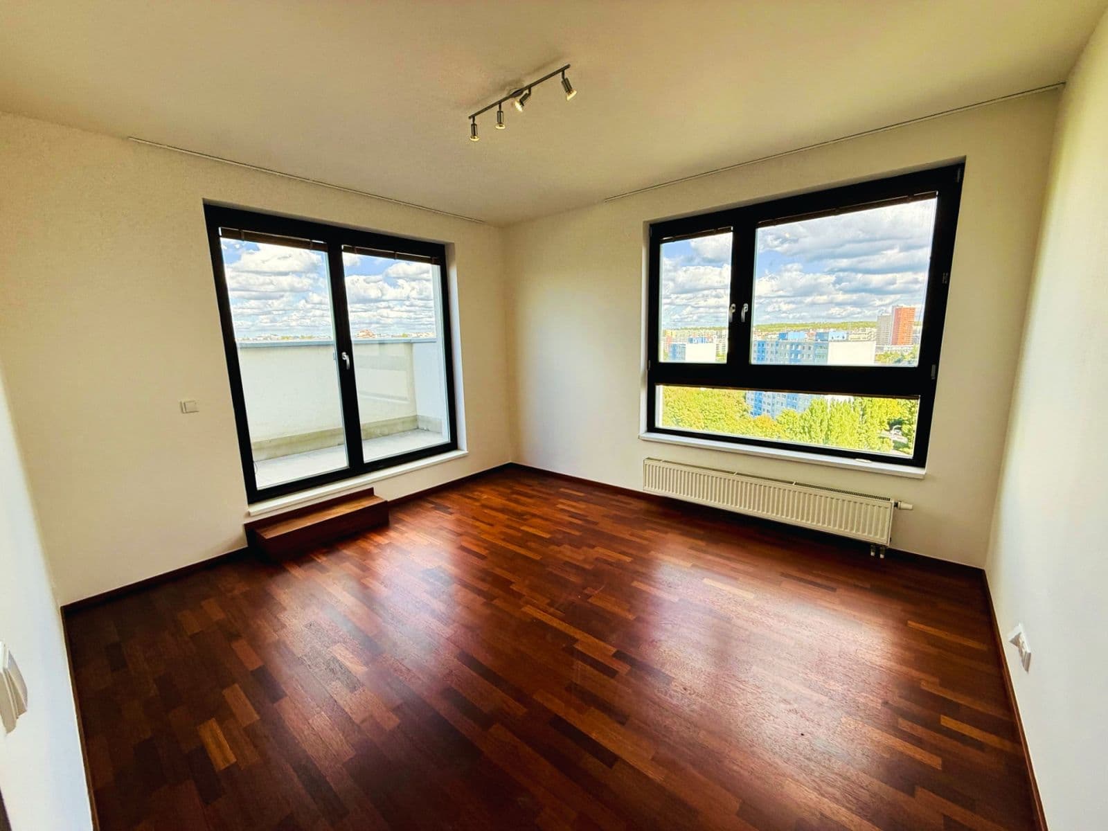 Prodej bytu 4+kk 120 m², Jeremiášova, Praha, Praha Prodej bytu 4+kk 120 m², Jeremiášova, Praha, Praha