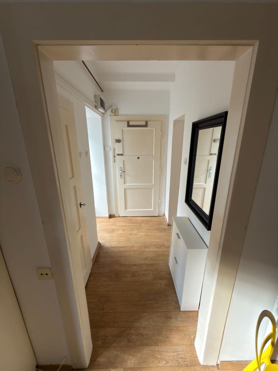 Pronájem bytu 2+kk 51 m², U Městských domů, Ústí nad Labem, Ústecký kraj Pronájem bytu 2+kk 51 m², U Městských domů, Ústí nad Labem, Ústecký kraj