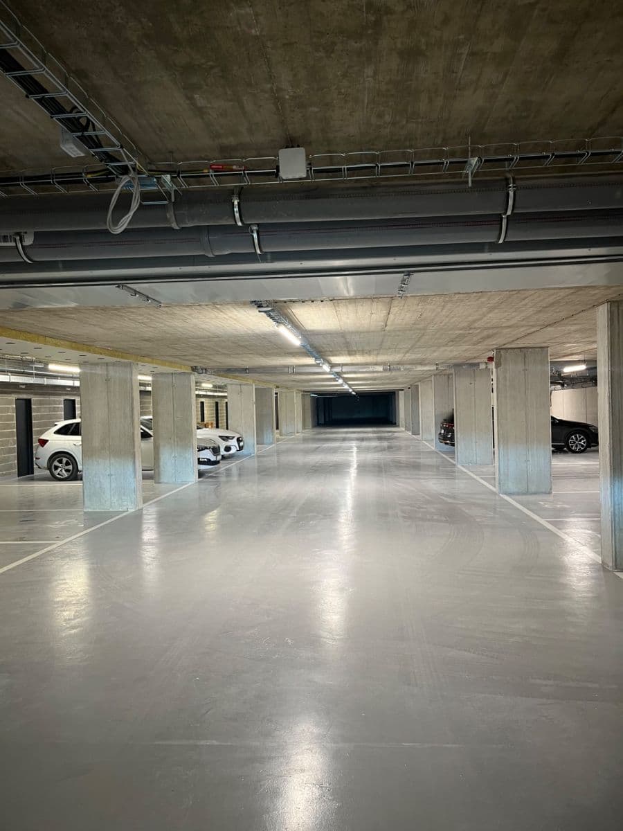 Pronájem garáže 12 m², Praha, Praha Pronájem garáže 12 m², Praha, Praha