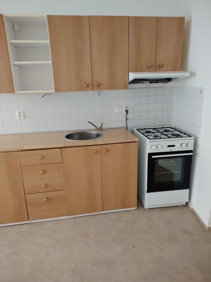 Pronájem bytu 2+1 80 m², Drlíčov, Písek, Jihočeský kraj Pronájem bytu 2+1 80 m², Drlíčov, Písek, Jihočeský kraj