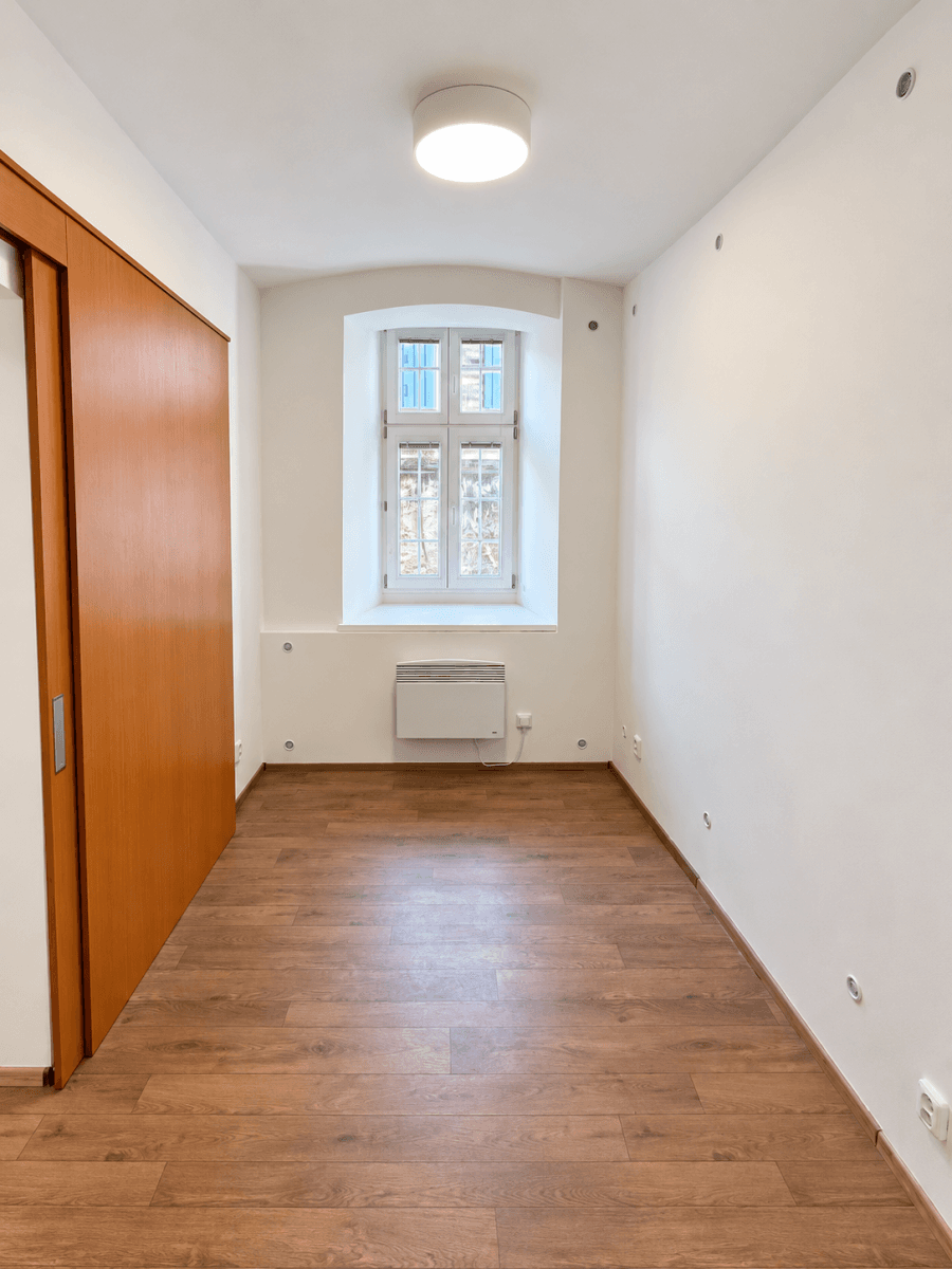 Pronájem bytu 2+kk 33 m², třída Kpt. Jaroše, Brno, Jihomoravský kraj Pronájem bytu 2+kk 33 m², třída Kpt. Jaroše, Brno, Jihomoravský kraj