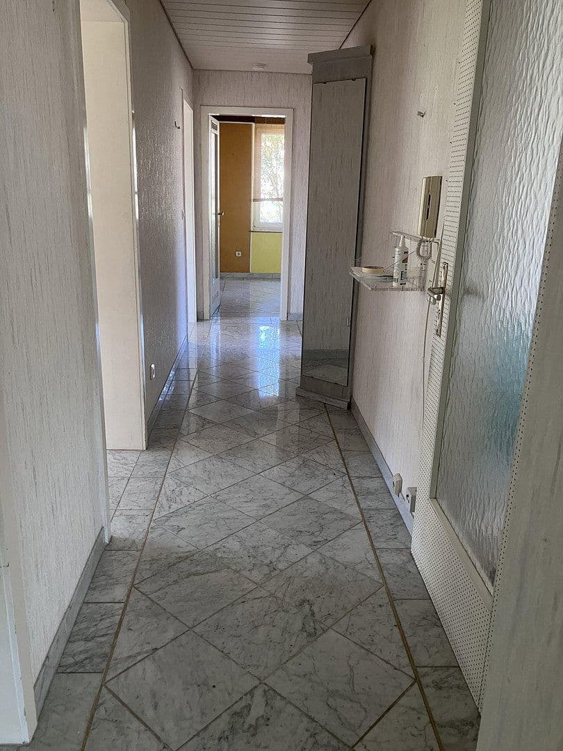 Prodej bytu 4+1 88 m², Heidenheim an der Brenz, Bádensko-Württembersko Prodej bytu 4+1 88 m², Heidenheim an der Brenz, Bádensko-Württembersko
