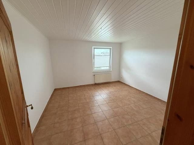 Prodej domu 97 m², pozemek 630 m², Am Dorfe 4, Uslar, Dolní Sasko Prodej domu 97 m², pozemek 630 m², Am Dorfe 4, Uslar, Dolní Sasko