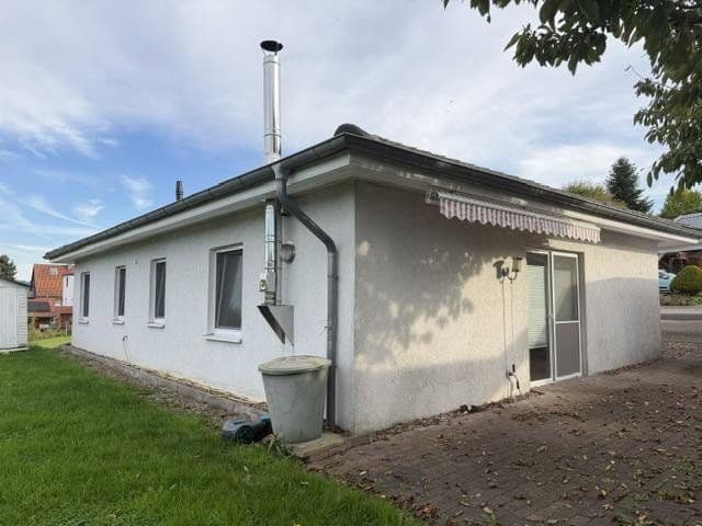 Prodej domu 97 m², pozemek 630 m², Am Dorfe 4, Uslar, Dolní Sasko Prodej domu 97 m², pozemek 630 m², Am Dorfe 4, Uslar, Dolní Sasko