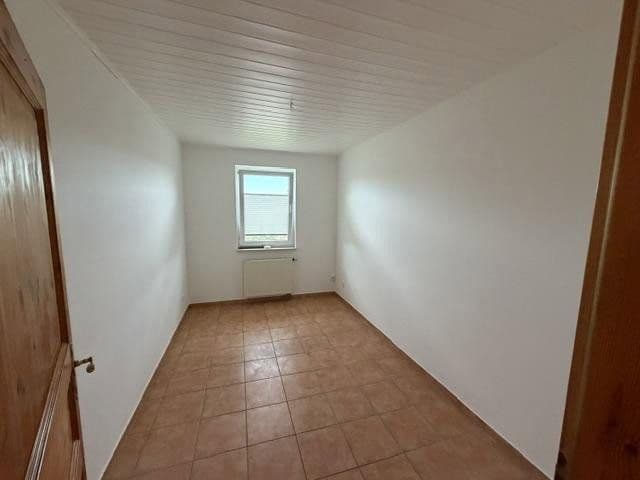 Prodej domu 97 m², pozemek 630 m², Am Dorfe 4, Uslar, Dolní Sasko Prodej domu 97 m², pozemek 630 m², Am Dorfe 4, Uslar, Dolní Sasko