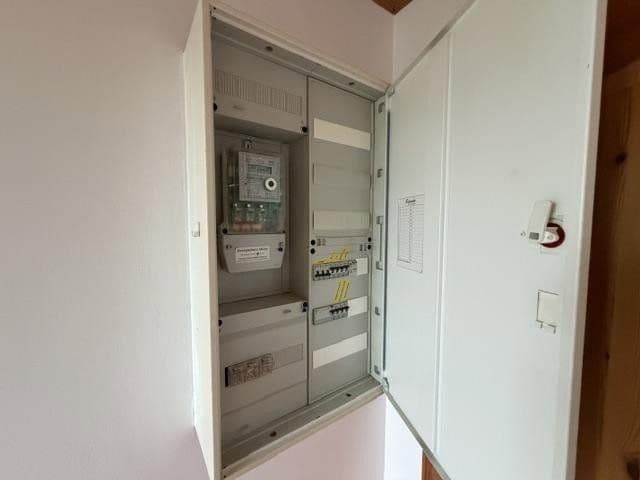 Prodej domu 97 m², pozemek 630 m², Am Dorfe 4, Uslar, Dolní Sasko Prodej domu 97 m², pozemek 630 m², Am Dorfe 4, Uslar, Dolní Sasko