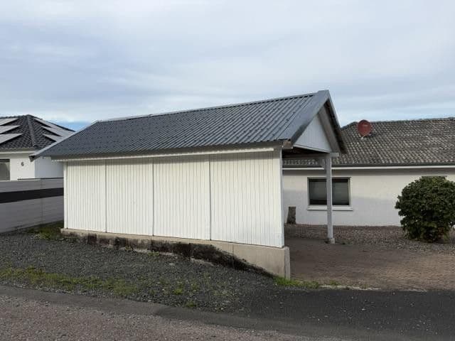 Prodej domu 97 m², pozemek 630 m², Am Dorfe 4, Uslar, Dolní Sasko Prodej domu 97 m², pozemek 630 m², Am Dorfe 4, Uslar, Dolní Sasko