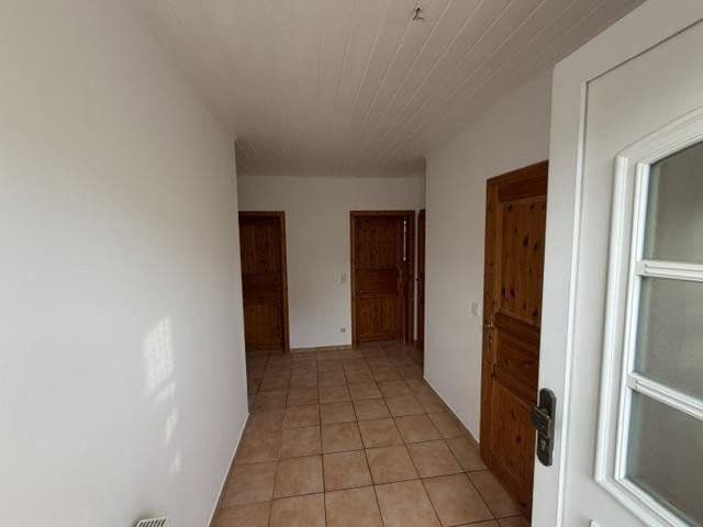 Prodej domu 97 m², pozemek 630 m², Am Dorfe 4, Uslar, Dolní Sasko Prodej domu 97 m², pozemek 630 m², Am Dorfe 4, Uslar, Dolní Sasko