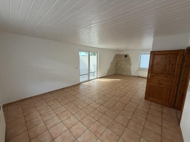 Prodej domu 97 m², pozemek 630 m², Am Dorfe 4, Uslar, Dolní Sasko Prodej domu 97 m², pozemek 630 m², Am Dorfe 4, Uslar, Dolní Sasko