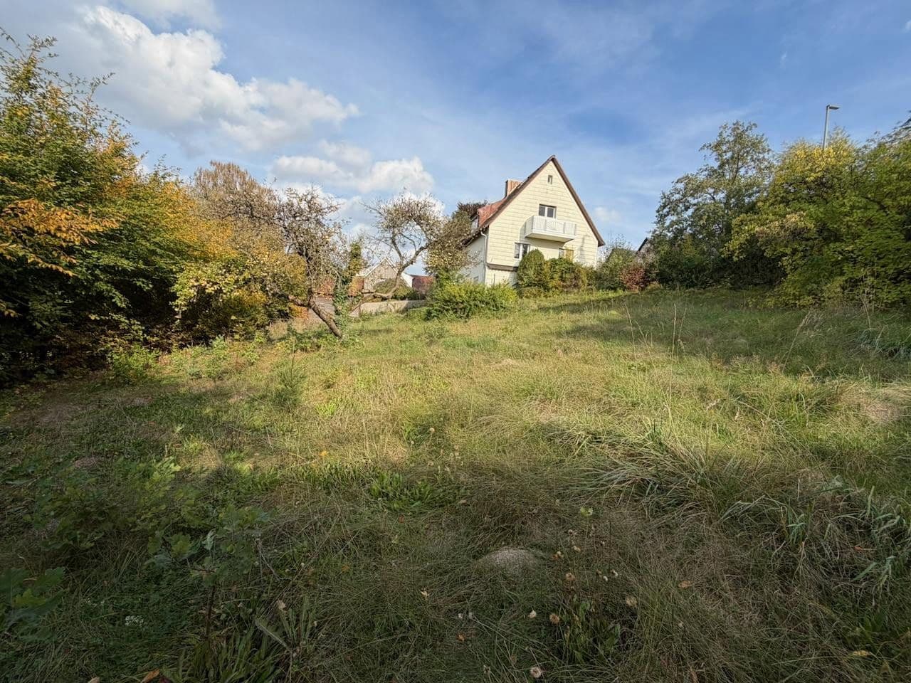Prodej pozemku 1.250 m², Bergstraße 10, Aystetten, Bavorsko Prodej pozemku 1.250 m², Bergstraße 10, Aystetten, Bavorsko
