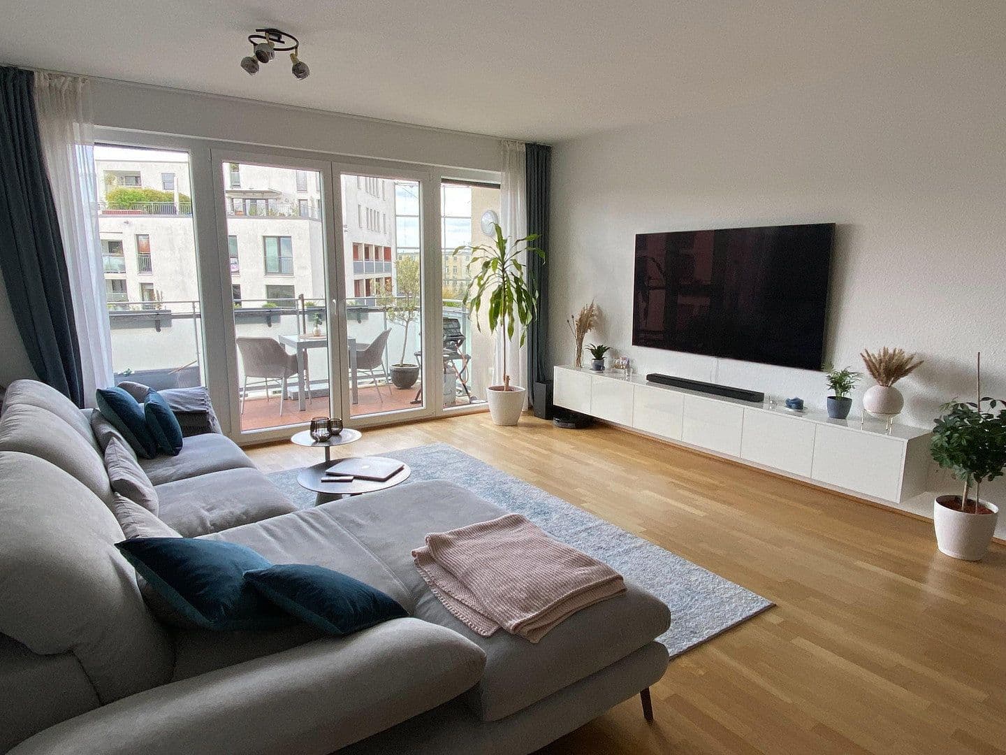 Pronájem bytu 3+1 94 m², Pfälzer Str. 1c, Köln, Severní Porýní-Vestfálsko Pronájem bytu 3+1 94 m², Pfälzer Str. 1c, Köln, Severní Porýní-Vestfálsko