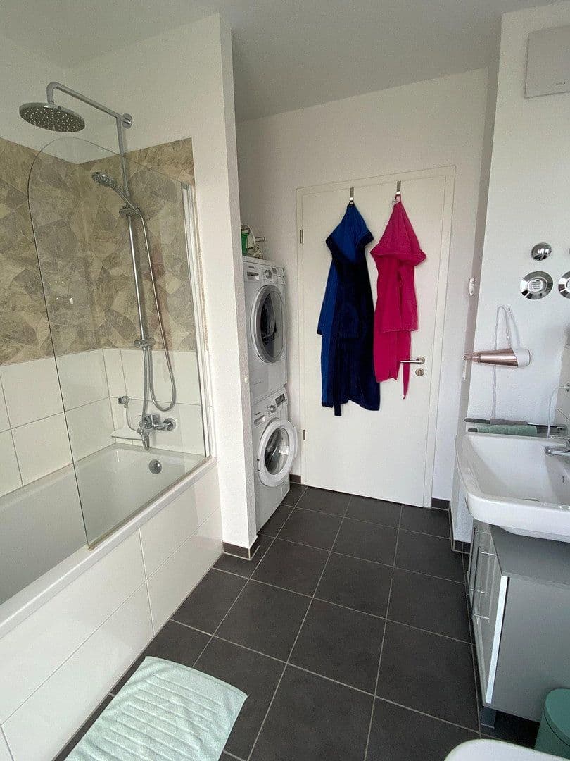 Pronájem bytu 3+1 94 m², Pfälzer Str. 1c, Köln, Severní Porýní-Vestfálsko Pronájem bytu 3+1 94 m², Pfälzer Str. 1c, Köln, Severní Porýní-Vestfálsko