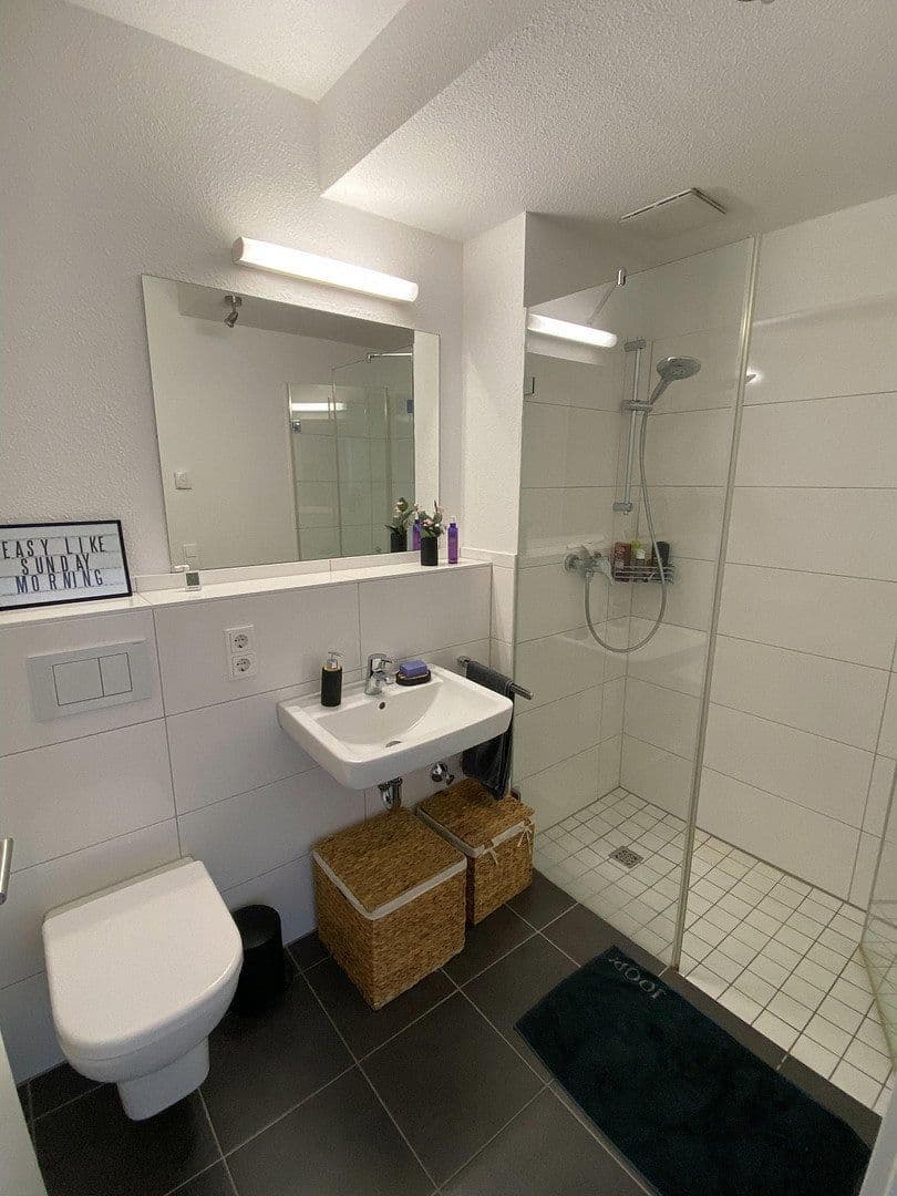 Pronájem bytu 3+1 94 m², Pfälzer Str. 1c, Köln, Severní Porýní-Vestfálsko Pronájem bytu 3+1 94 m², Pfälzer Str. 1c, Köln, Severní Porýní-Vestfálsko