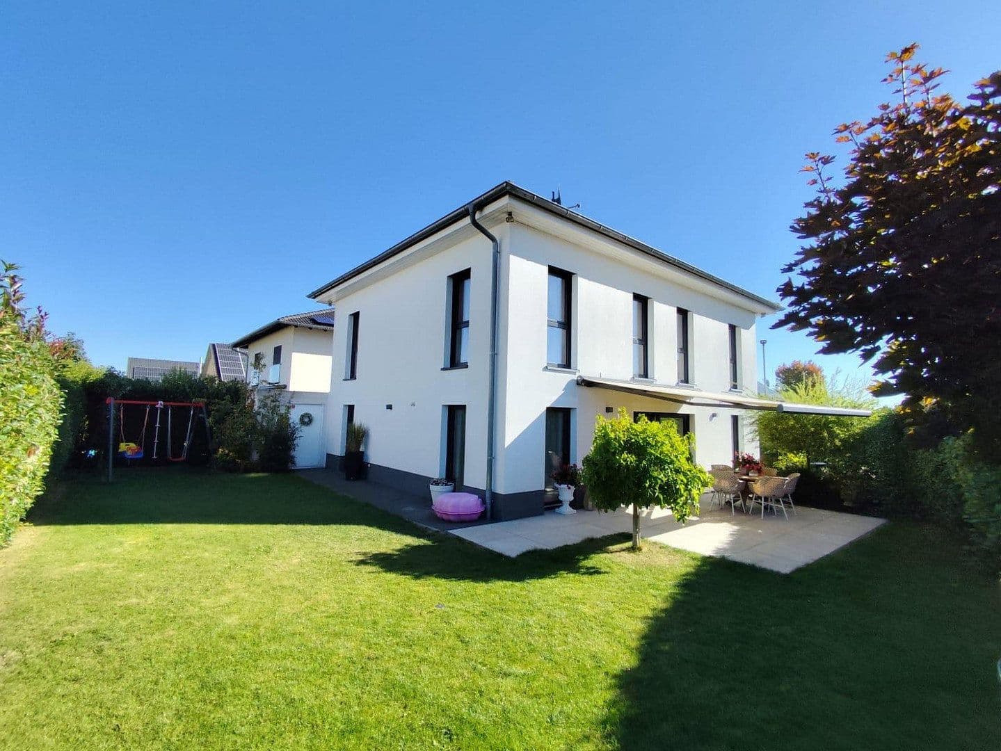 Prodej domu 158 m², pozemek 418 m², Nidderau, Hessen Prodej domu 158 m², pozemek 418 m², Nidderau, Hessen