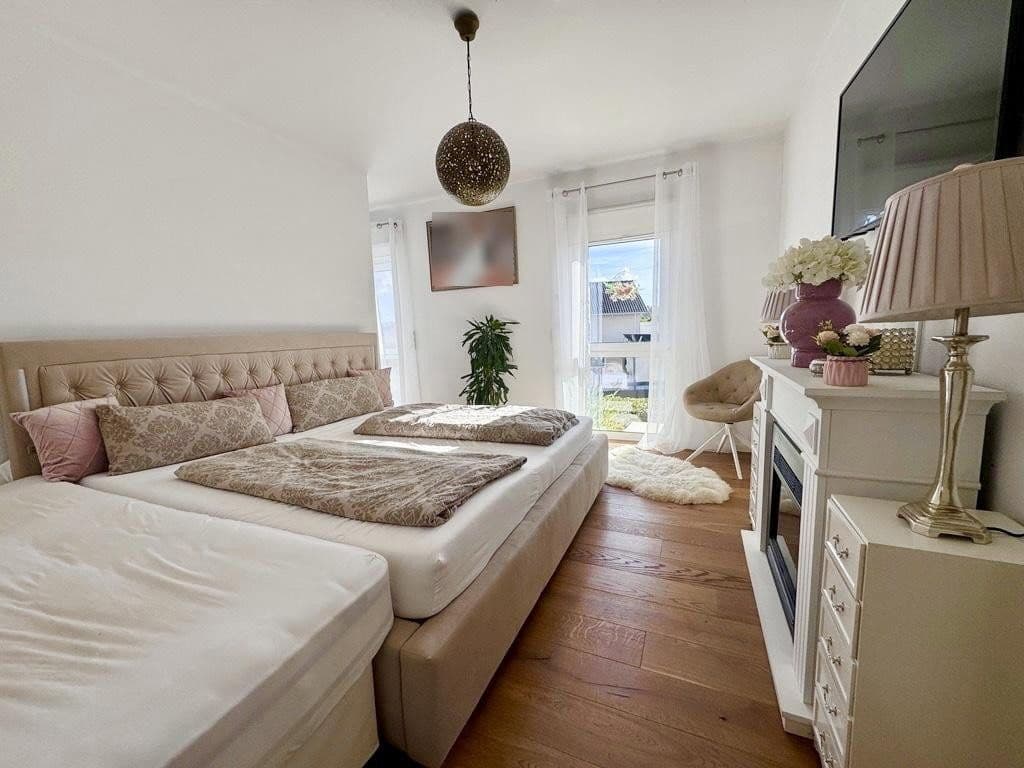 Prodej domu 158 m², pozemek 418 m², Nidderau, Hessen Prodej domu 158 m², pozemek 418 m², Nidderau, Hessen