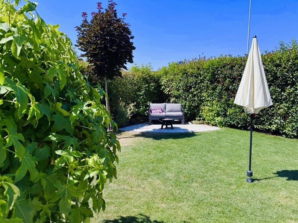 Prodej domu 158 m², pozemek 418 m², Nidderau, Hessen Prodej domu 158 m², pozemek 418 m², Nidderau, Hessen