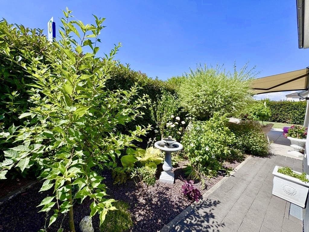 Prodej domu 158 m², pozemek 418 m², Nidderau, Hessen Prodej domu 158 m², pozemek 418 m², Nidderau, Hessen