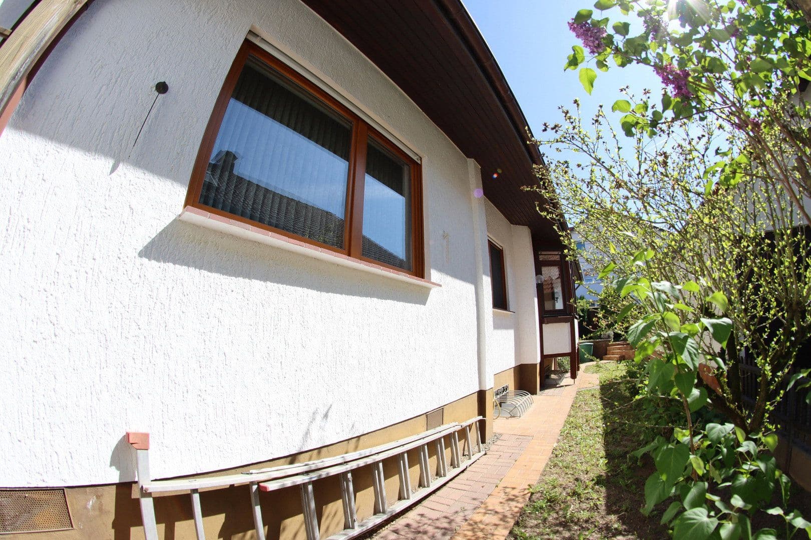Prodej domu 100 m², pozemek 387 m², Schriesheim, Bádensko-Württembersko Prodej domu 100 m², pozemek 387 m², Schriesheim, Bádensko-Württembersko