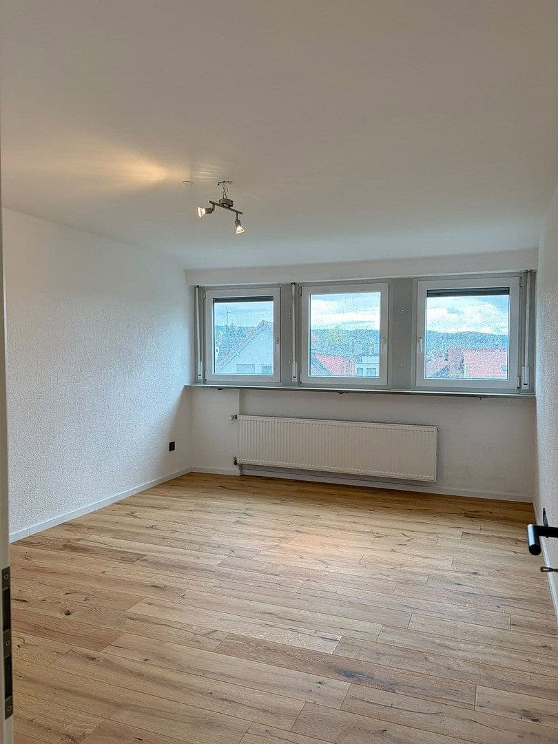 Prodej bytu 3+1 60 m², Schlichtener Straße 94, Schorndorf, Bádensko-Württembersko Prodej bytu 3+1 60 m², Schlichtener Straße 94, Schorndorf, Bádensko-Württembersko