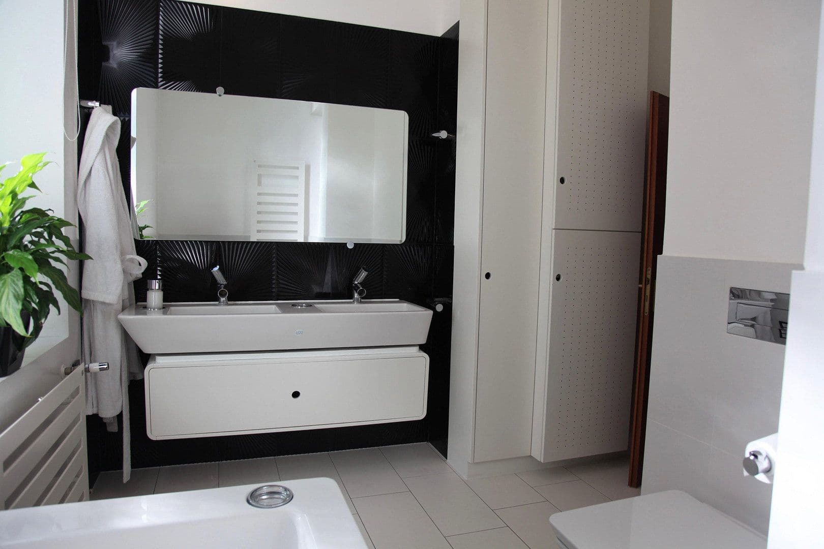 Prodej bytu 2+1 73 m², Köln, Severní Porýní-Vestfálsko Prodej bytu 2+1 73 m², Köln, Severní Porýní-Vestfálsko