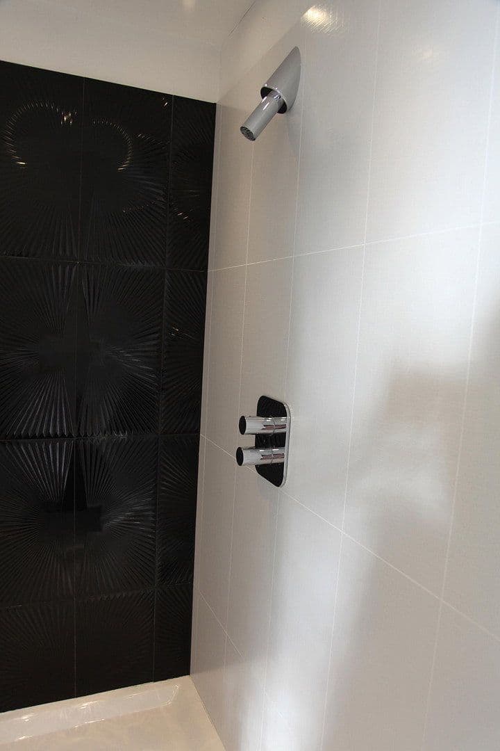 Prodej bytu 2+1 73 m², Köln, Severní Porýní-Vestfálsko Prodej bytu 2+1 73 m², Köln, Severní Porýní-Vestfálsko