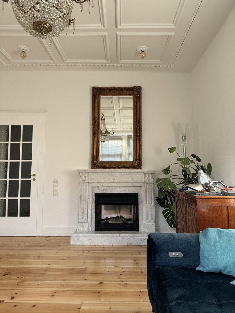 Prodej bytu 4+1 108 m², Köln, Severní Porýní-Vestfálsko Prodej bytu 4+1 108 m², Köln, Severní Porýní-Vestfálsko