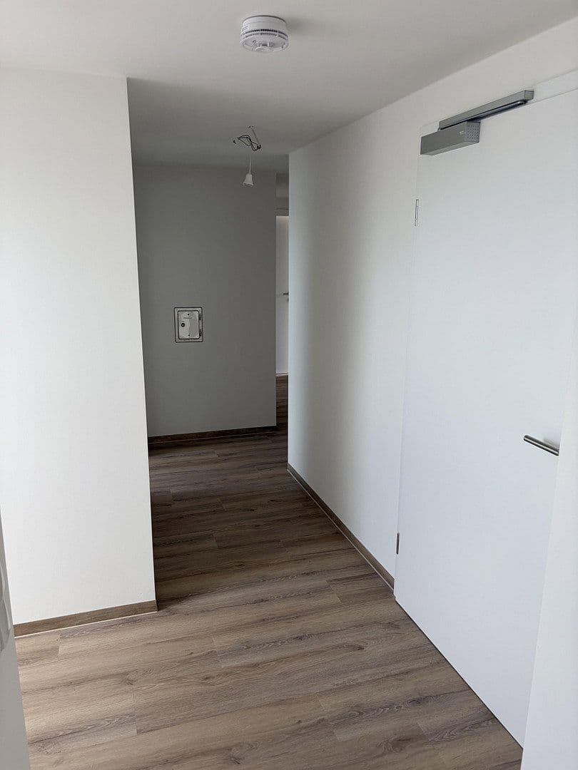Pronájem bytu 3+1 91 m², Augsburger Straße 16, Wertingen, Bavorsko Pronájem bytu 3+1 91 m², Augsburger Straße 16, Wertingen, Bavorsko