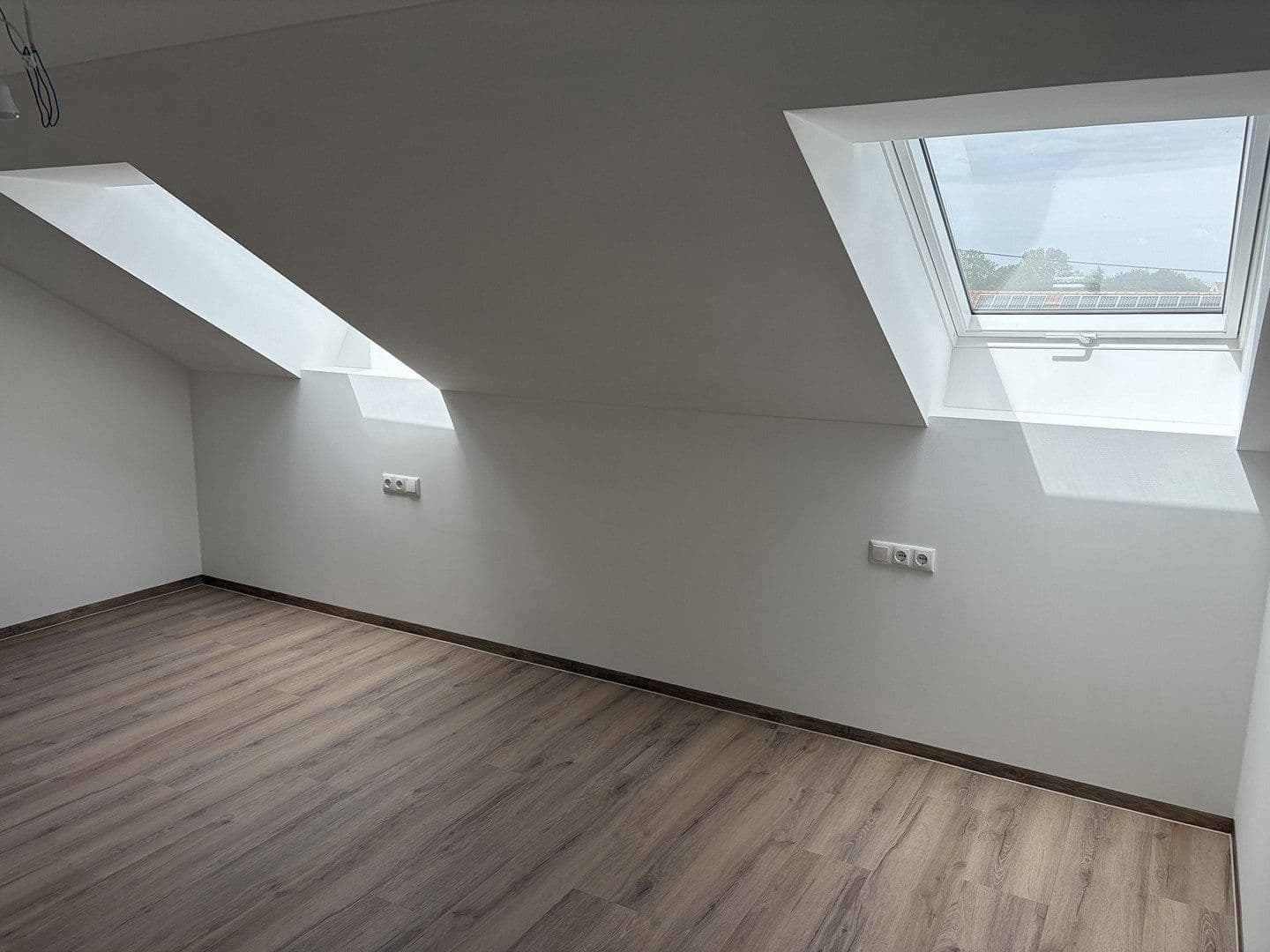 Pronájem bytu 3+1 91 m², Augsburger Straße 16, Wertingen, Bavorsko Pronájem bytu 3+1 91 m², Augsburger Straße 16, Wertingen, Bavorsko