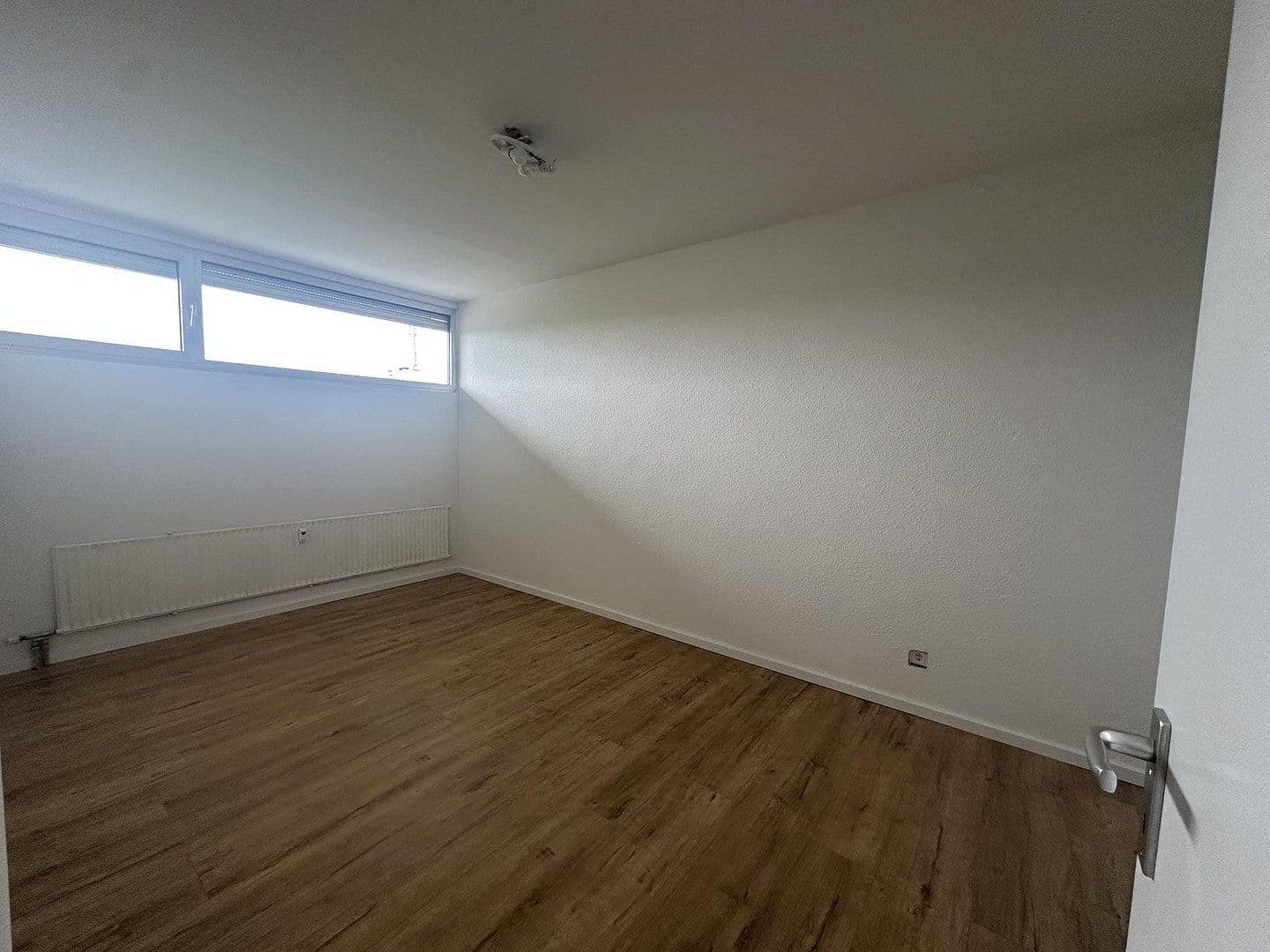 Pronájem bytu 3+1 83 m², Buchenhöhe 3, Kerpen, Severní Porýní-Vestfálsko Pronájem bytu 3+1 83 m², Buchenhöhe 3, Kerpen, Severní Porýní-Vestfálsko