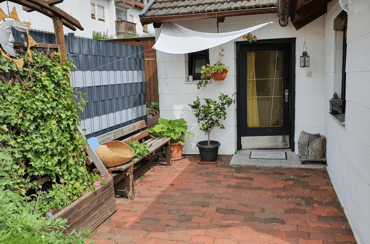 Prodej domu 72 m², pozemek 448 m², Obere Rettenbachstraße 44, Vilsbiburg, Bavorsko Prodej domu 72 m², pozemek 448 m², Obere Rettenbachstraße 44, Vilsbiburg, Bavorsko