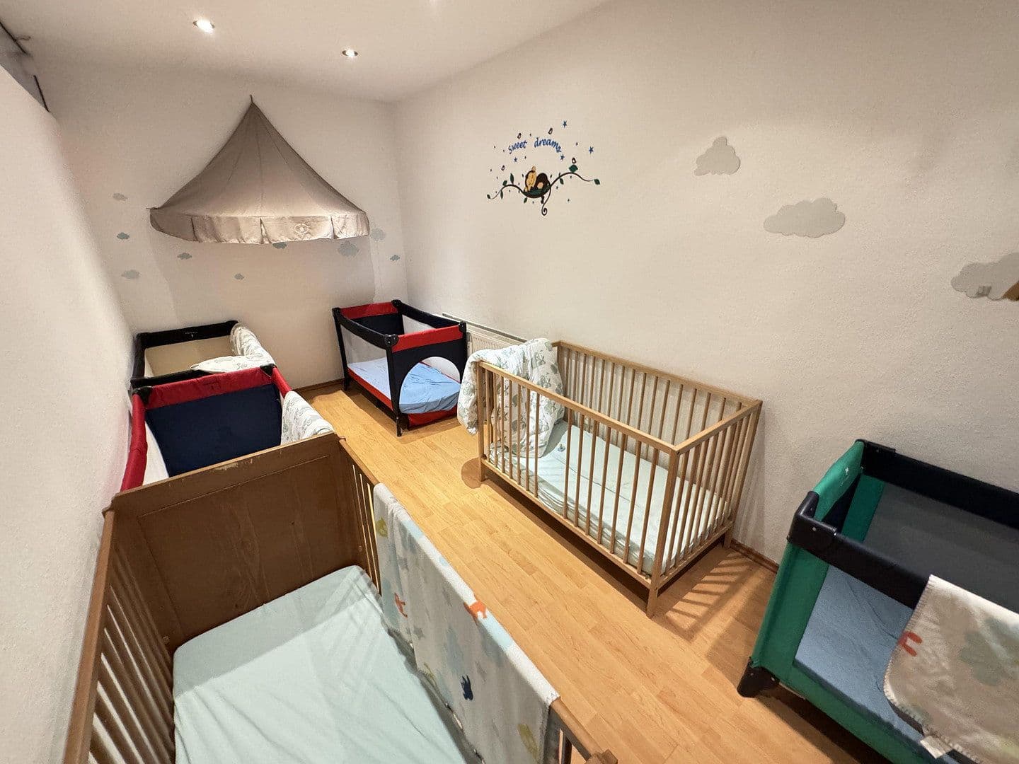 Prodej domu 464 m², pozemek 417 m², Altenessener Straße 85, Essen, Severní Porýní-Vestfálsko Prodej domu 464 m², pozemek 417 m², Altenessener Straße 85, Essen, Severní Porýní-Vestfálsko