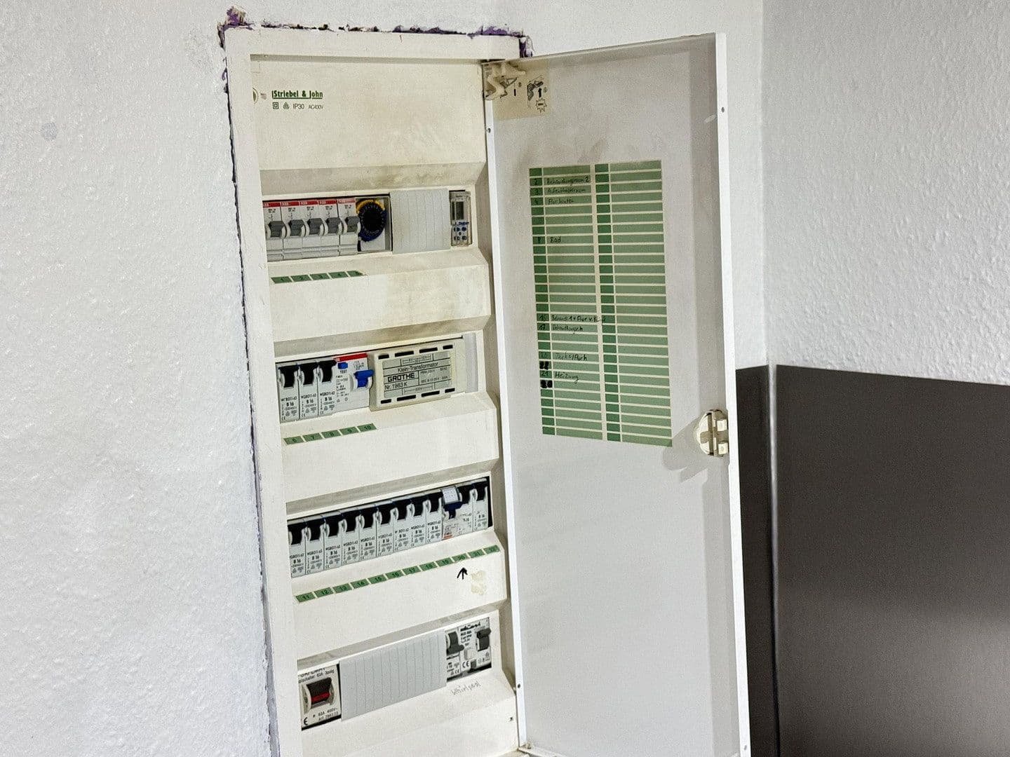 Prodej domu 464 m², pozemek 417 m², Altenessener Straße 85, Essen, Severní Porýní-Vestfálsko Prodej domu 464 m², pozemek 417 m², Altenessener Straße 85, Essen, Severní Porýní-Vestfálsko
